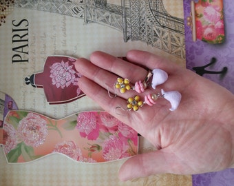 PEEP vintage jewelry hand SCULPTED peep earrings