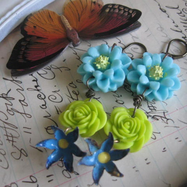 The Beautiful Vine Flowers dangle earrings