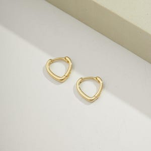 Minimalist V-Shaped Huggie | Gift for Her | Nickel-free Hypoallergenic Jewelry