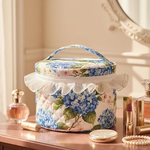 Ruffled Makeup Bag Pattern PDF Sewing Project Step Guide Gift Idea for Mom Makeup Bag Sewing Pattern Video Guide Step Instructions Digital File Instant Access Bathroom Storage