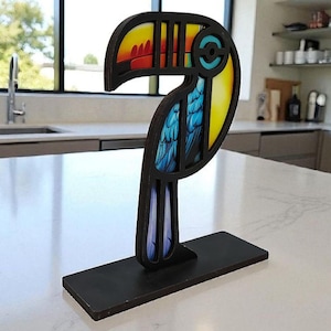 Colorful Toucan Bird Decor – 18cm Laser Cut MDF Statue – Hand Painted Tropical Home & Office Ornament