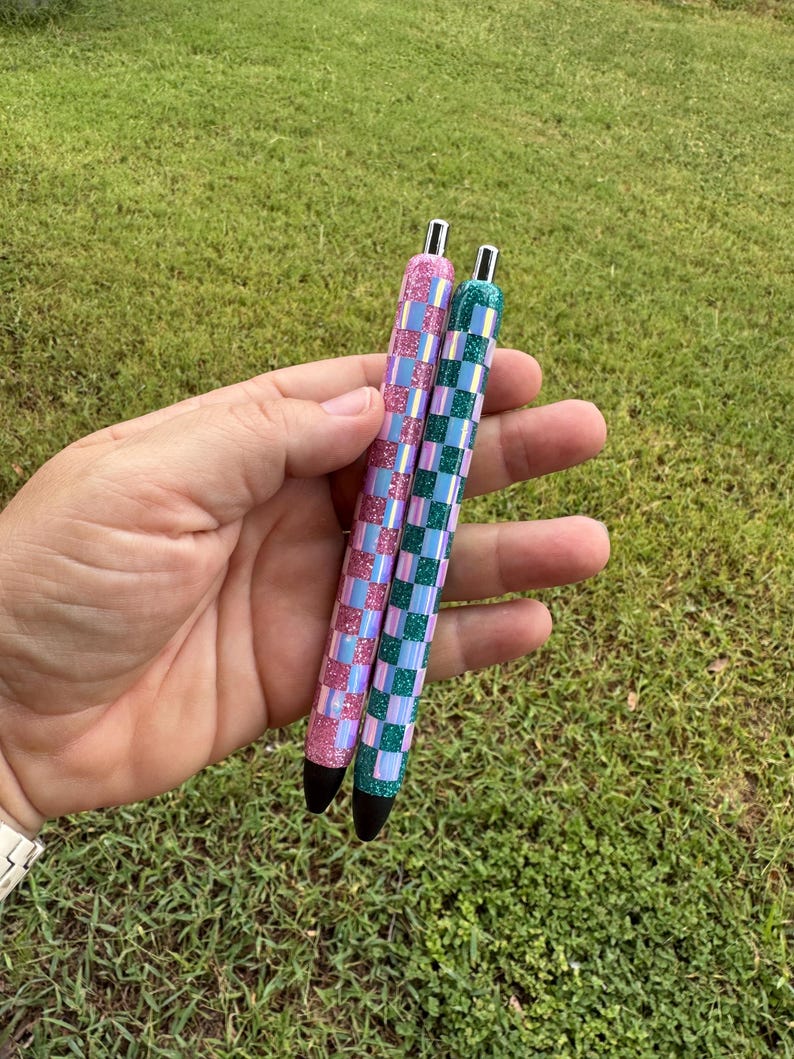 Checkered Ghost Glitter Pen: Refillable Epoxy Resin Papermate Inkjoy - Etsy