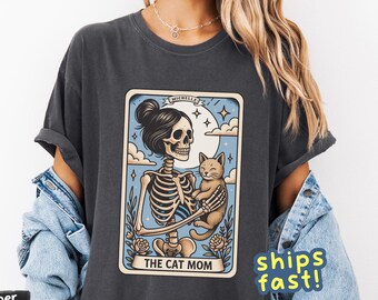 The Cat Mom tarot shirt – Comfort Colors® cat lover tee, mystical feline mom gift, tarot card kitty top, cute cat aesthetic t-shirt