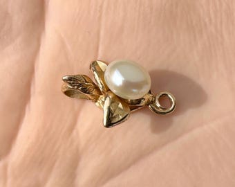 14k Yellow Gold Freshwater Cultured Pearl Pendant • Mid Century Design