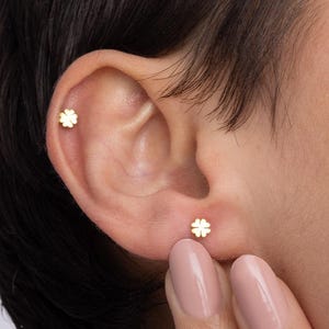 Tiny Small Gold Clover Earrings, Flower Earrings, Four Leaf Clover Stud Earrings, Sterling Silver Mom Gift, Good Luck Gift