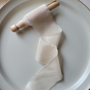 Tea Dyed Silk Cotton Ribbon 4cm Ivory | Japanese Hand Torn Frayed Ribbon Made in Japan for Bridal Bouquet Wedding Styling