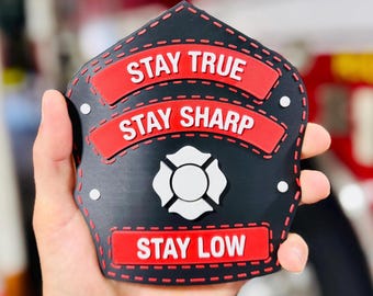 Firefighter Helmet Shield Replica: Maltese Cross Display - 'Stay True'