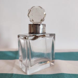 Edwardian antique scent bottle, Birmingham 1915 Vintage silver topped with decretive silver and glass stopper, Vanity Jar.