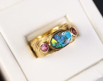 18k Yellow Gold, Natural Australian Boulder Opal & Pink Tourmaline Ring, 7.55 Grams Gemstone Jewelry