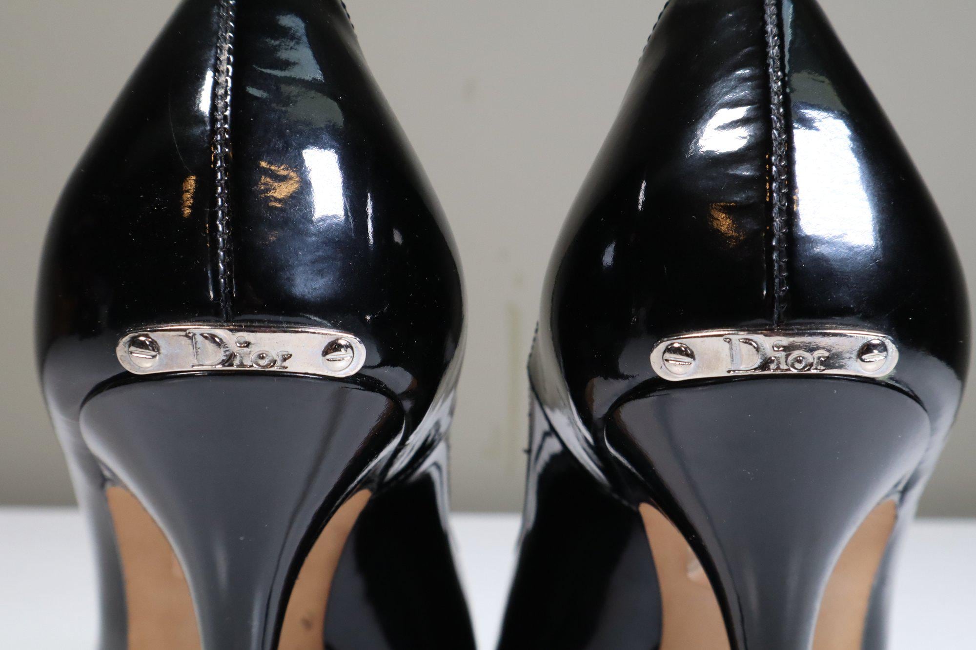 クリスチャン・ディオール パテントレザー ピープトゥ ヒール シューズ