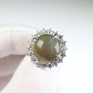 Platinum Chrysoberyl Cat's Eye Ring with Natural Diamonds image 2