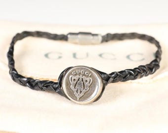 アクセサリー GUCCI crest dog tag bracelet GUCCI crest dog tag bracelet
