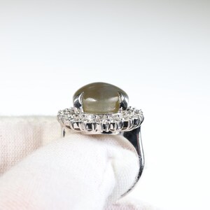 Platinum Chrysoberyl Cat's Eye Ring with Natural Diamonds image 5