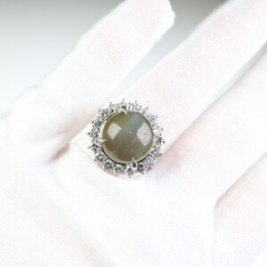 Platinum Chrysoberyl Cat's Eye Ring with Natural Diamonds image 8