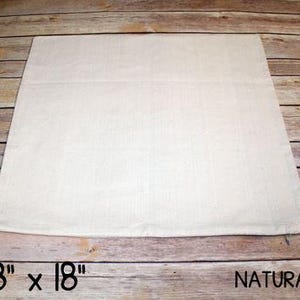 The pillow cover offers an easy-to-use zipper closure on the back