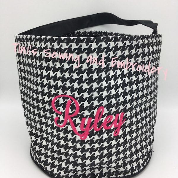 Houndstooth Pattern Bucket, personalized Black and white  Bucket, Trick or Treat Basket, Gardening Tote, Roll Tide Alabama, Candy Basket