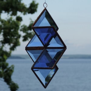 Stained Glass Geometric Star Suncatcher, Blue Crystal Glass Hanging Sculpture Ornament, Indoor Outdoor Garden Art, Handcrafted in Canada image 2