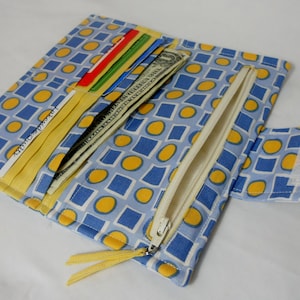 Cartera hecha a mano, cartera bifold amarilla azul, cartera para mujer, hecha en EE.UU.