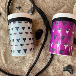 Shark Tooth Holder: Beach bottle with Lanyard and Carabiner Clip
