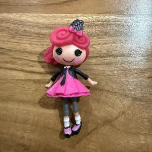 Mini Lalaloopsy Strings Pick n Strum Doll 3 Inches With Accessories