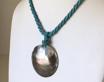 Vintage Turquoise Beaded Shell Pendant Necklace