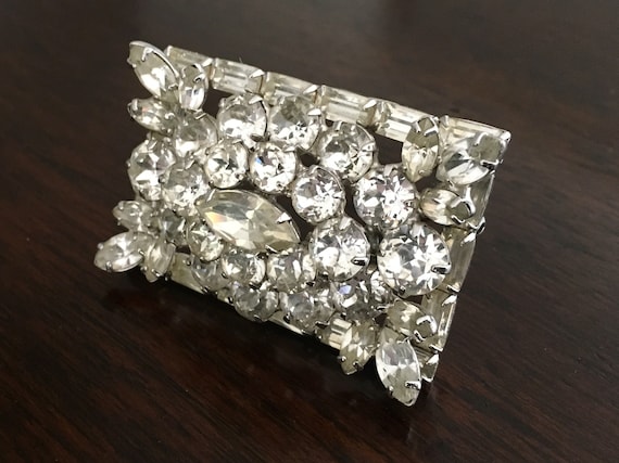 Larve Vintage Art Deco Rhinestone Brooch - image 1