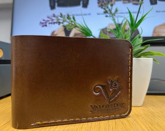 Ręcznie robiony brązowy portfel męski ze skóry Crazy Horse, składany na pół, minimalistyczny, smukły portfel RFID, skóra licowa, etui na karty, portfel męski na co dzień