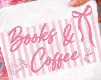 Libros y café SVG PNG, Camiseta para amantes de los libros y el café Png, Svg de ratón de biblioteca, Lectura sutil Png, Lectura de verano Png, Lectura de otoño Png