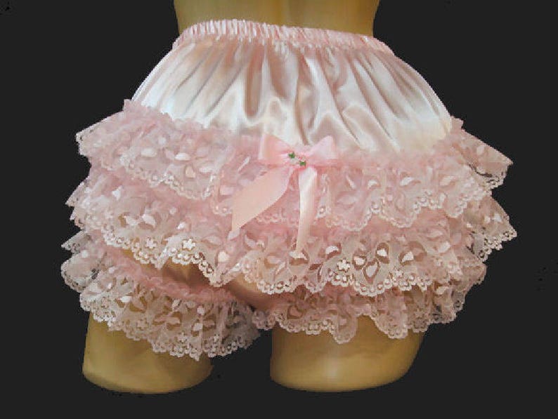 Dorothy black is bored and want to play herself Sissy panty fetish