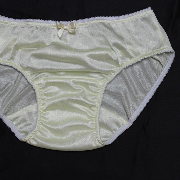 Pale Yellow Nylon Tricot Brief Panties with Large Mushroom Double Gusset