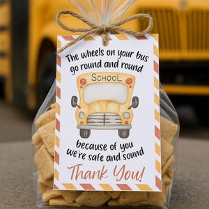 Cadeaukaartjes schoolbuschauffeur, einde schooljaarkaart, erkenning van de dag van de waardering, afdrukbaar etiket met traktatie voor koekjes, wielen op de bus