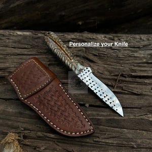 Handgefertigtes Cowboymesser aus Rasp Steel: Pine Cone Griff, Lederscheide