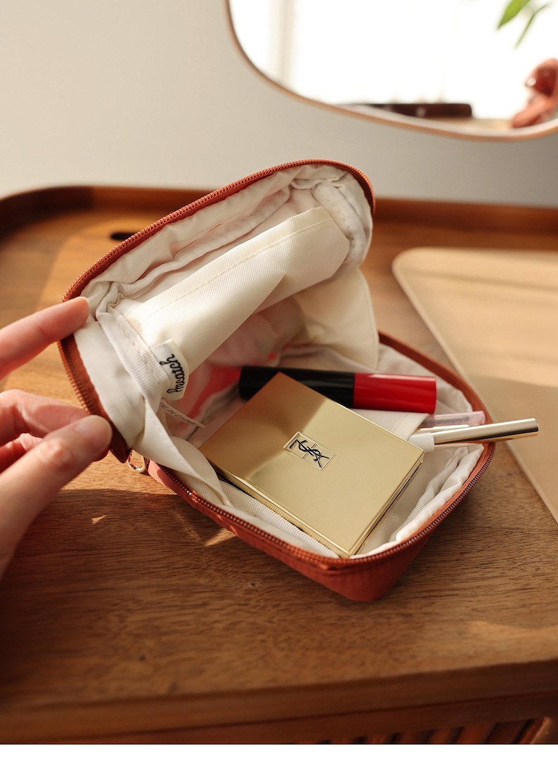 SturdyChic Makeup Bag - Thumbnail 4