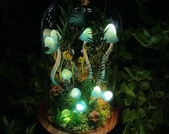 Handmade Green Mushroom NightLight, Fantasy Forest Home Decor,Unique Gift for Nature Lover,Fairy Tale Ambiance