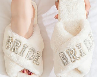 Custom Pearl Bride Slippers, Plush Faux Fur Wedding Slides