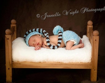 Newborn Long Tail Hat and Diaper Cover set, crochet pattern, photo prop or gift