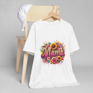 Floral Name T-Shirt: Personalized Spring Fashion Tee