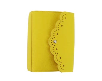 A6 Bella Sunshine Yellow Traveler’s Notebook Cover – Vegan Leather Planner for A6 Stalogy, Hobonichi | Mumsy and Bub A6 TN