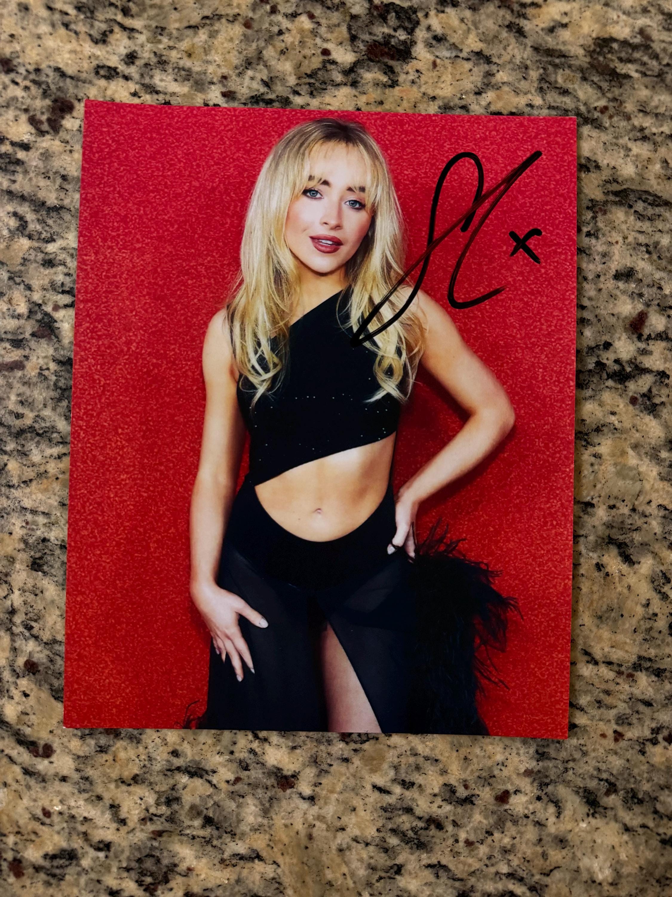 Sabrina carpenter autograph - Etsy 日本