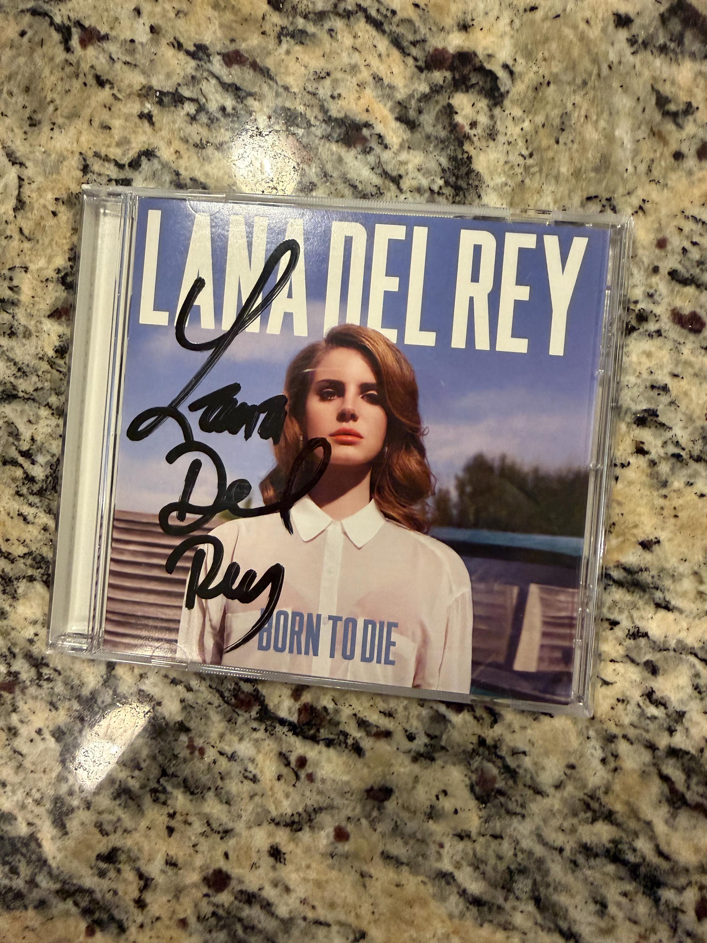 M*e様 Lana Del Rey　直筆サイン入りCD Lana Del Rey Signed Cd - Etsy