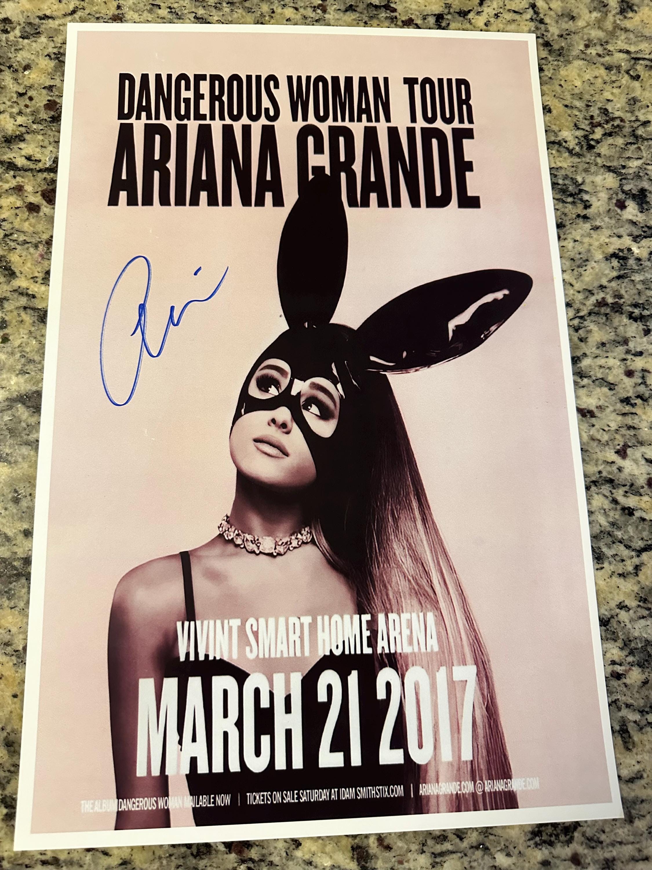 Ariana Grande】CD,雑誌,ポスター 58点セット Ariana Grande】CD,雑誌