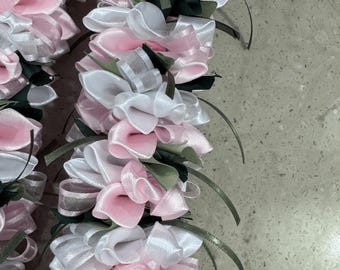 Pink and white plumeria purse lei - plumeria ribbon flower lei with white pearls