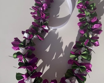 Celebration dendrobium orchid ribbon lei