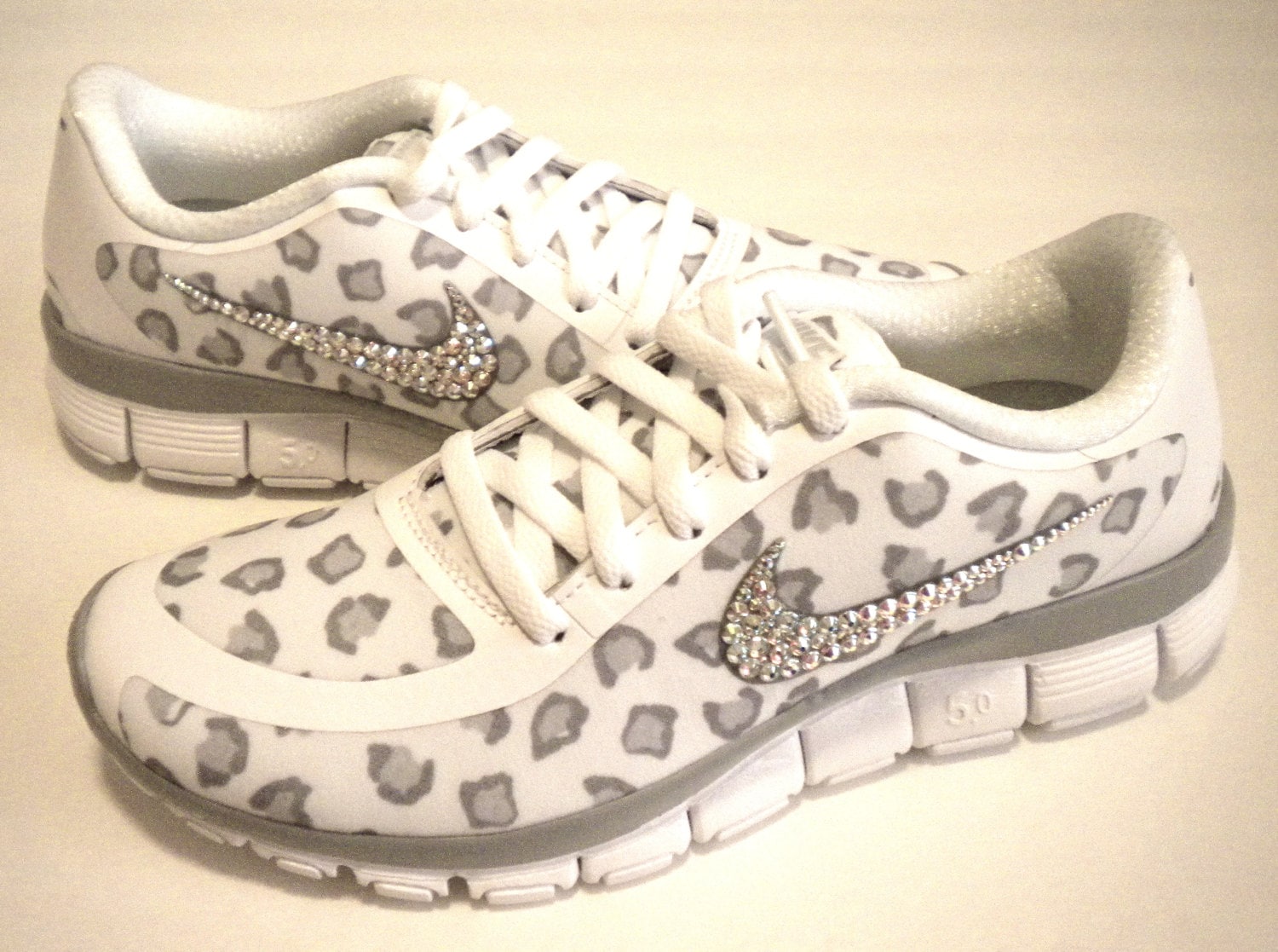 SALE Cheetah Nike Free Run 5.0 V4 Print Shoes White / Wolf