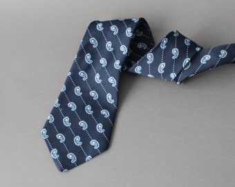 70s Blue Paisley Tie. Vintage. Dress Tie. Office. Gogovintage. Free Shipping