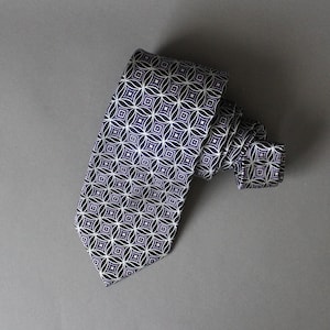 Mens Dress Tie. Black Purple Silver Circle Abstract Pattern Tie. Silk Tie. Vintage. Office. Gogovintage. Free Shipping