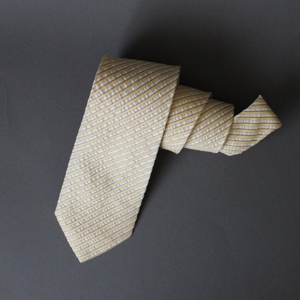 Hugo Boss Dress Tie.  Two Tone Pastel Yellow Stripe Pattern Tie. Silk Tie. Vintage. Office. Gogovintage. Free Shipping