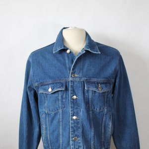 Vintage Wrangler Blue Denim Trucker Jacket. Rugged 4 Pocket. Mens Size Small. Gogovintage. Free Shipping