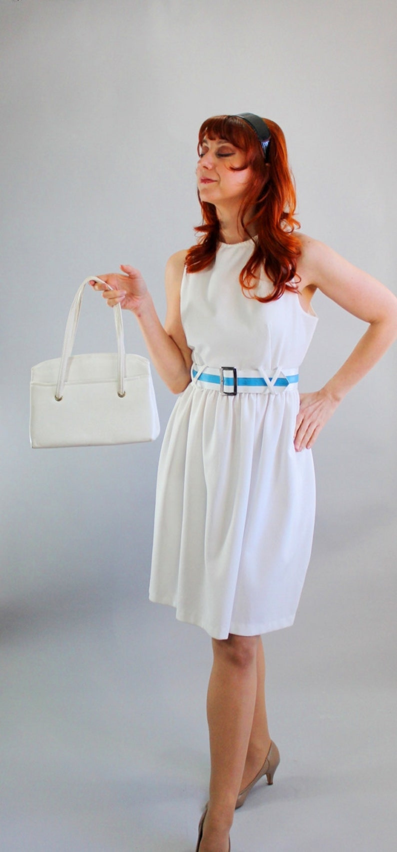 1960s White Mod Day Dress. Mad Men Fashion. Weddings. Spring Fashion. Size Medium image 2