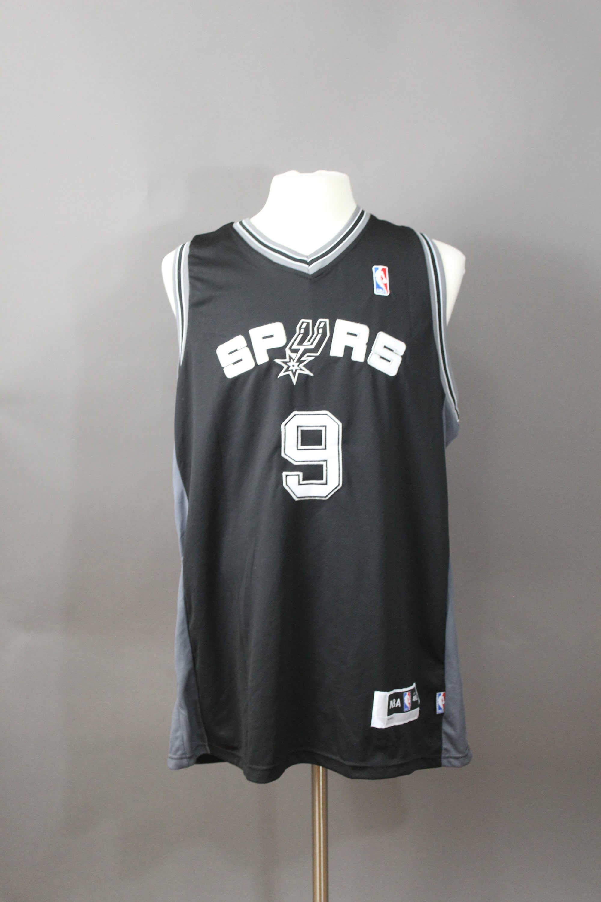 Tony Parker #9 Spurs Swingman Jersey. Vintage. Black White